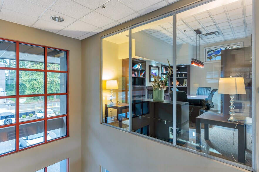 More Photos Of 1120 Westwood St, Coquitlam Office For Sale