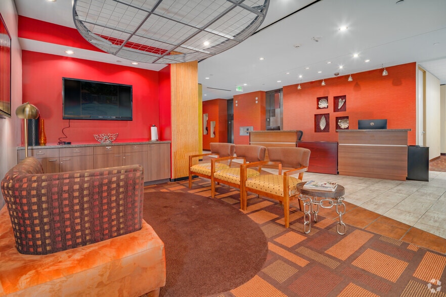 More Photos Of 700 N Saint Marys St, San Antonio Coworking Space