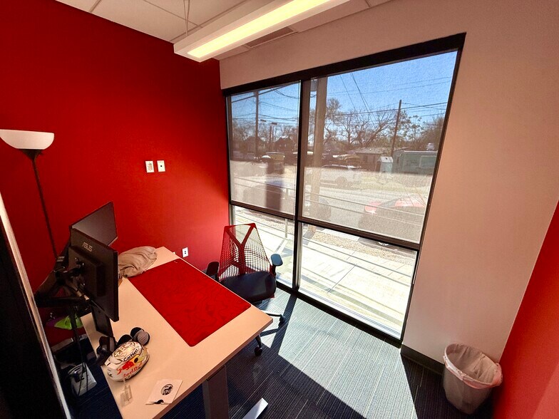 More Photos Of 2400 Webberville Rd, Austin Office For Lease