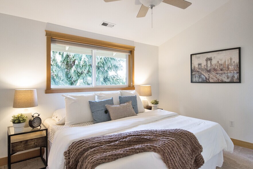 More Photos Of 8515 Stone Ave N, Seattle Multifamily For Sale