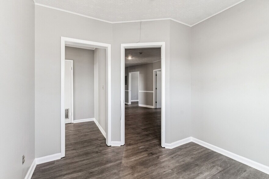 More Photos Of 715 McDuff Ave, Jacksonville Storefront Retail Residential For Sale
