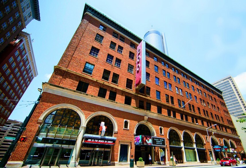 More Photos Of 200 Peachtree St NW, Atlanta Office For Sale