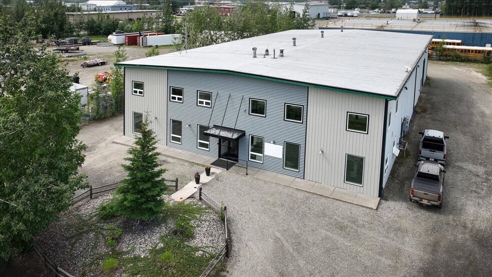 More Photos Of 3408 International St, Fairbanks Warehouse For Lease