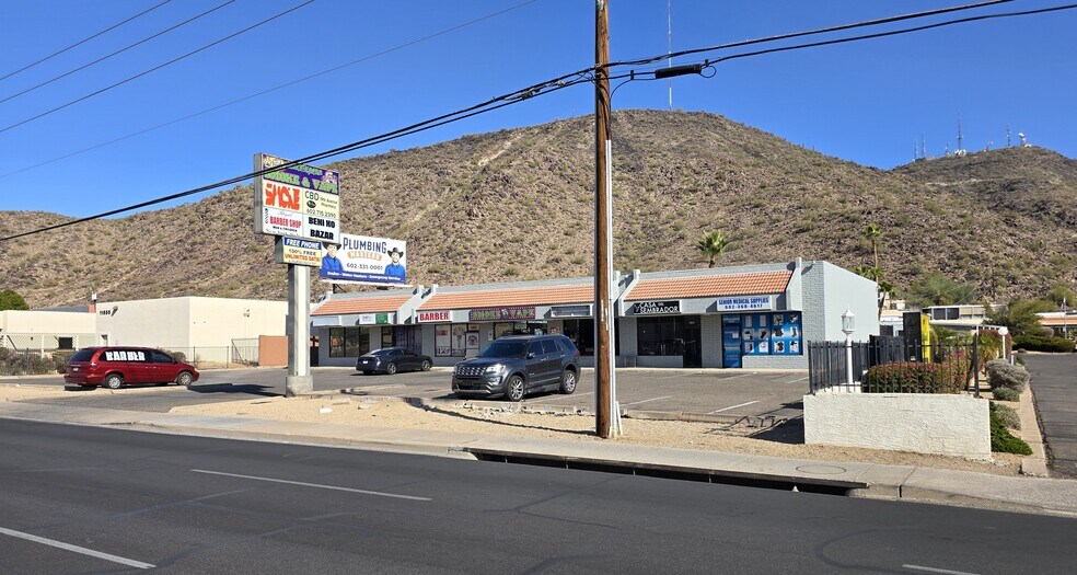 More Photos Of 11829-11835 N 19th Ave, Phoenix Unknown For Lease