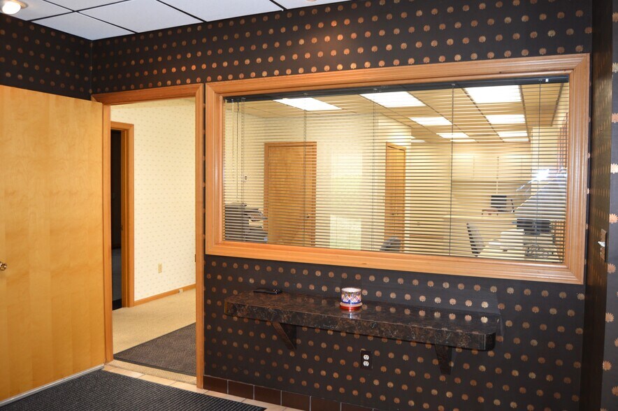 More Photos Of 603 1st Street Ext, Apollo Medical For Sale