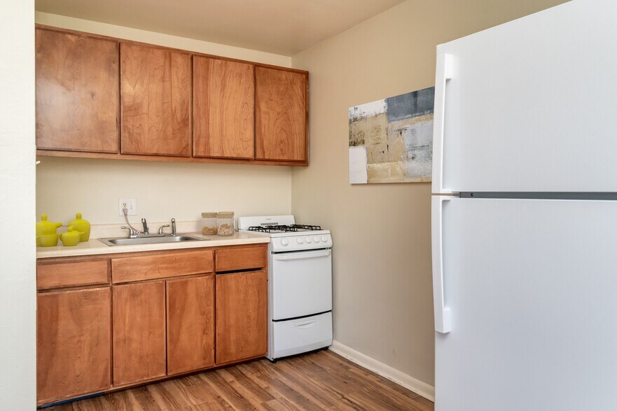 More Photos Of 456 Logan St, Denver Apartments For Sale