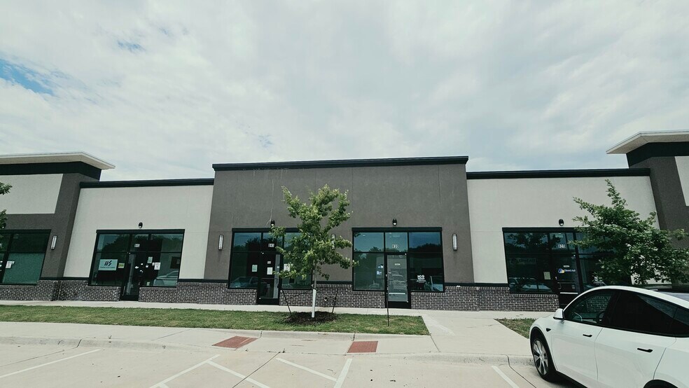 More Photos Of 7101 Custer Rd, Frisco General Retail For Sale