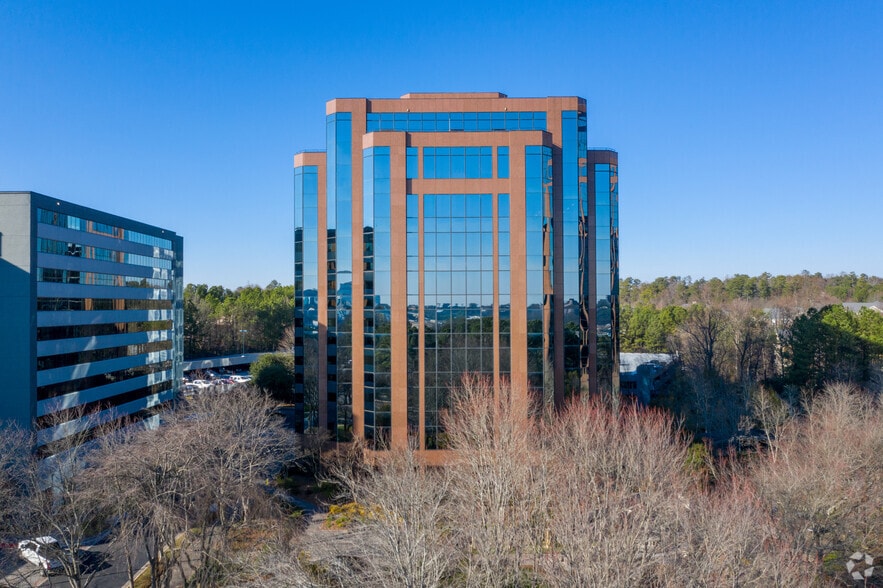 More Photos Of 1040 Crown Pointe Pkwy, Atlanta Unknown For Sale