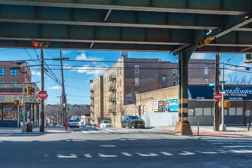 More Photos Of 679 Magenta St, Bronx Apartments For Sale