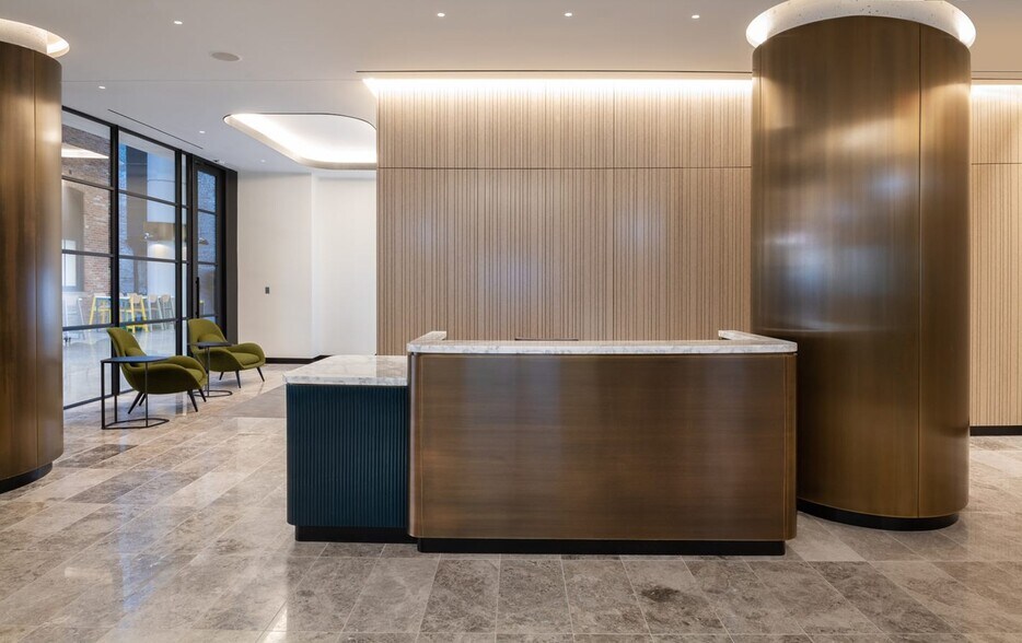 More Photos Of 2000 Pennsylvania Ave NW, Washington Office For Lease