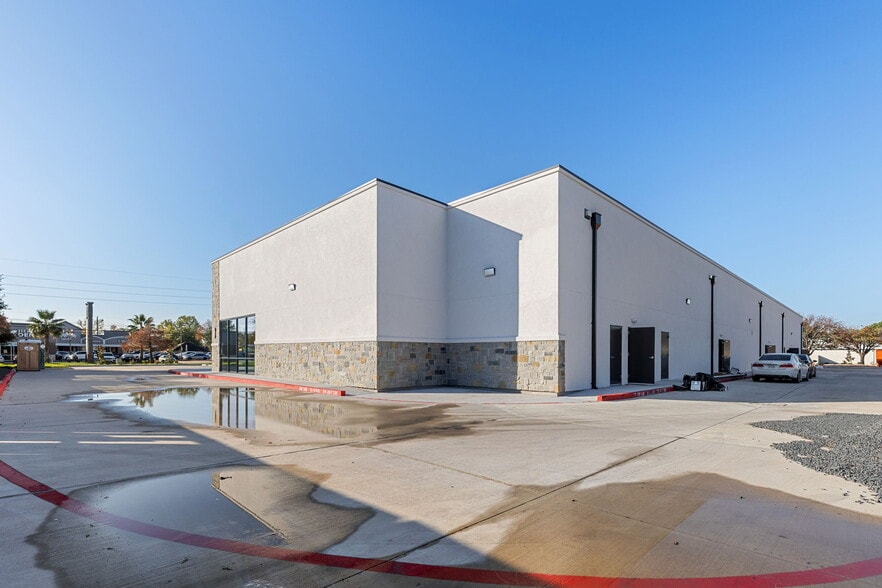 More Photos Of 23950 Franz Rd, Katy General Retail For Lease