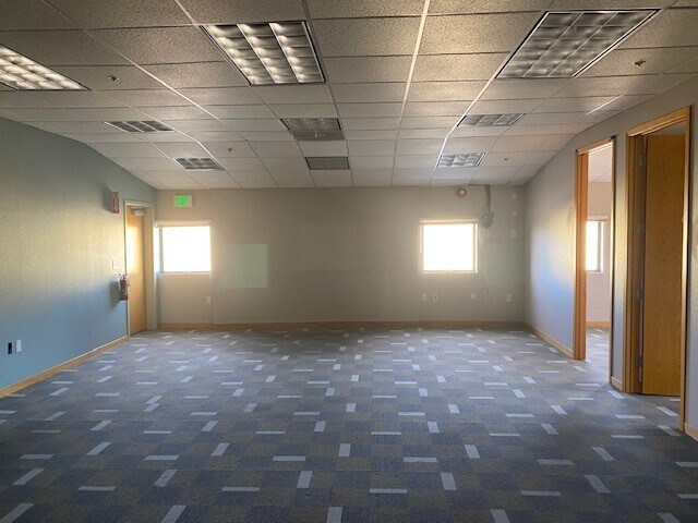 More Photos Of 25 Executive Ct, Napa Office For Lease
