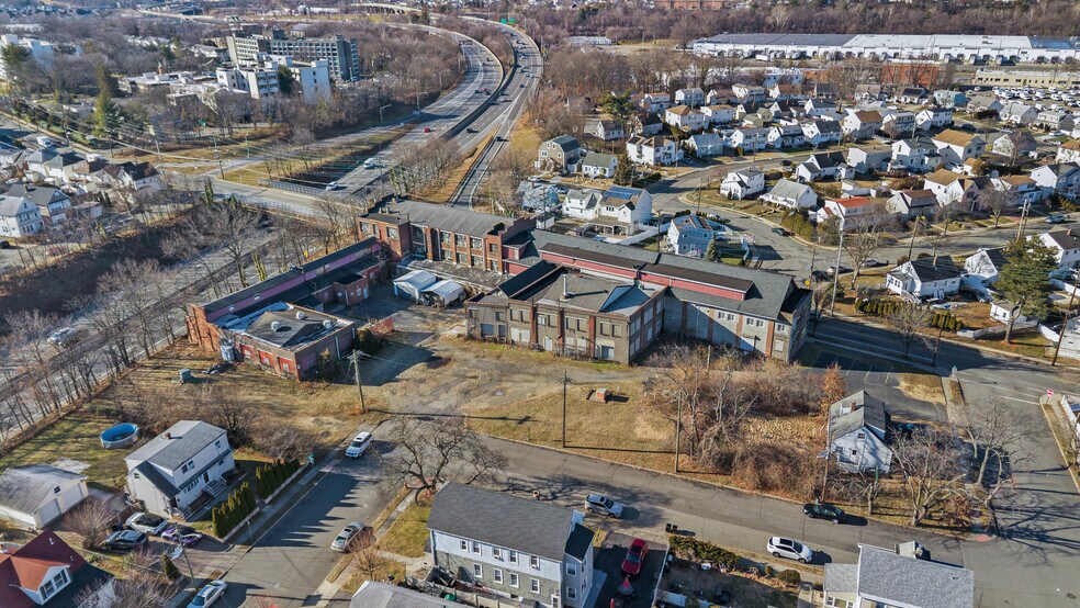 More Photos Of 244 Hazel St, Clifton Warehouse For Sale