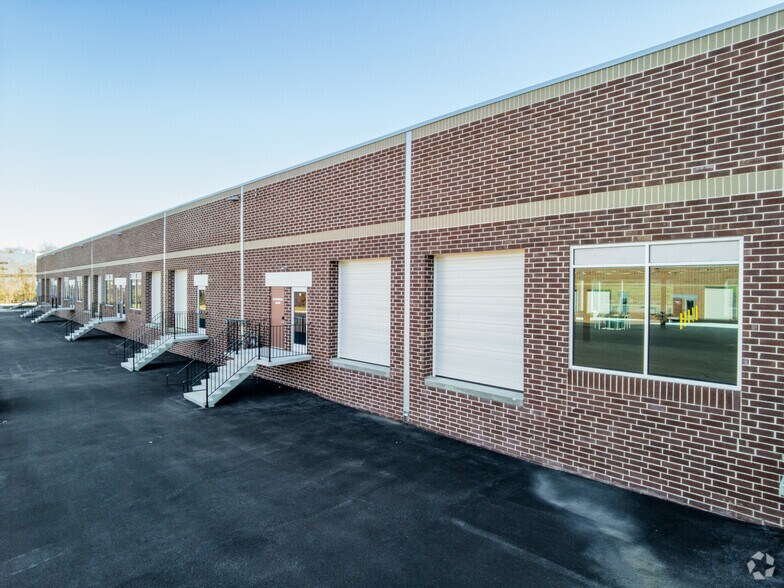 More Photos Of 1503 Signature Dr, Hanover Unknown For Lease