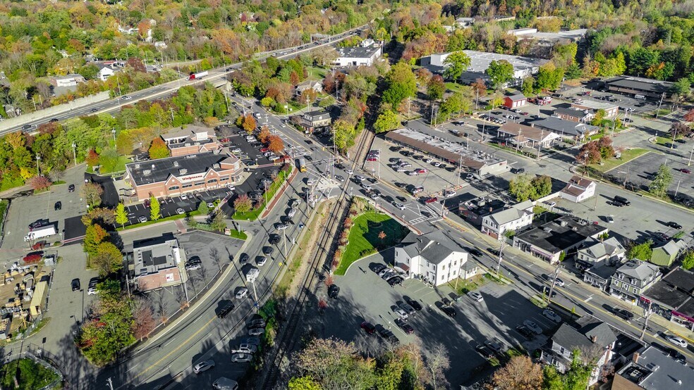 More Photos Of 393 Ramapo Valley Rd, Oakland Office Residential For Sale
