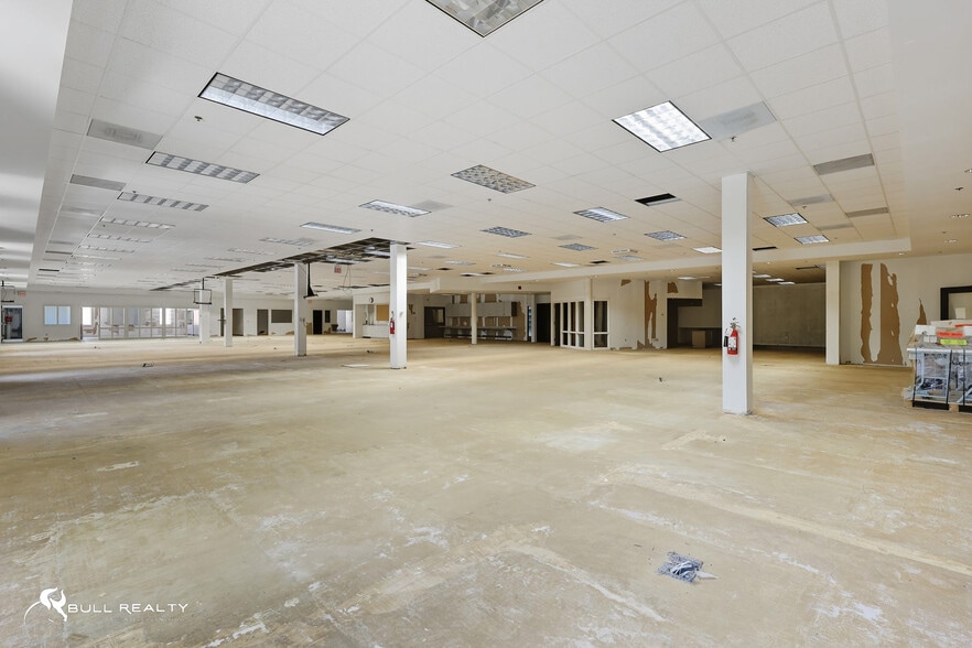 More Photos Of 458 Whitfield St, Fayetteville Manufacturing For Lease