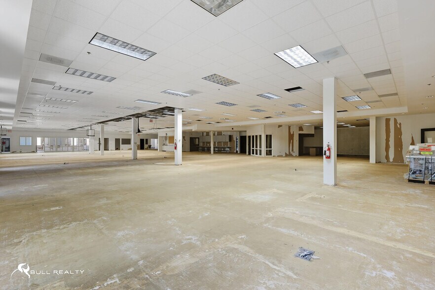 More Photos Of 458 Whitfield St, Fayetteville Manufacturing For Lease