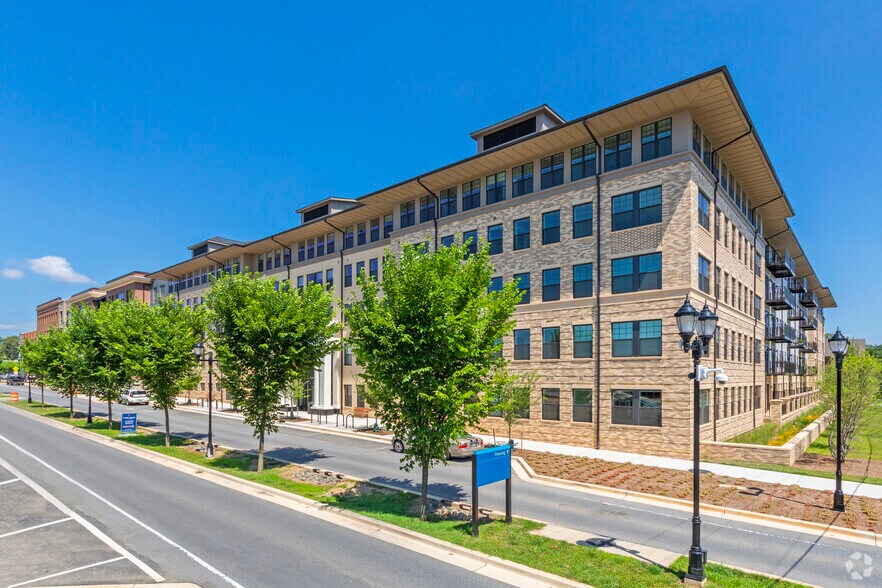 More Photos Of 4650 Van Buren St, Riverdale Park Apartments For Lease