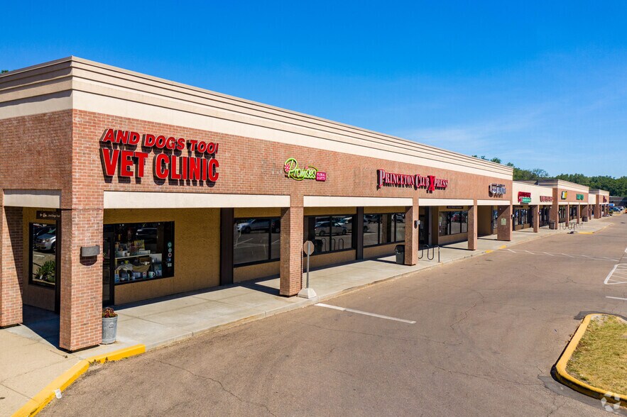 Primary Photo Of 2506-2544 Allen Blvd, Middleton Storefront For Lease