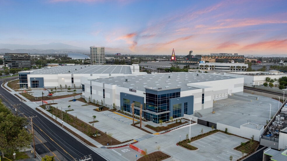 Primary Photo Of 2120 E Howell Ave, Anaheim Unknown For Lease