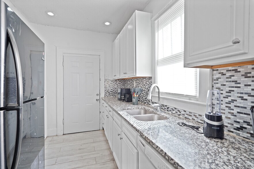 More Photos Of ,  Unknown For Sale