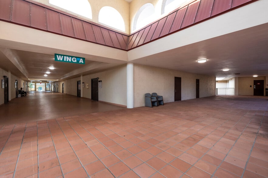 More Photos Of 1801 SE Hillmoor Dr, Port Saint Lucie Medical For Lease