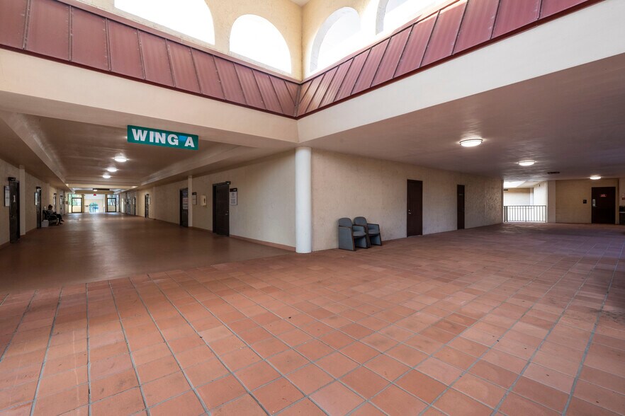 More Photos Of 1801 SE Hillmoor Dr, Port Saint Lucie Medical For Lease