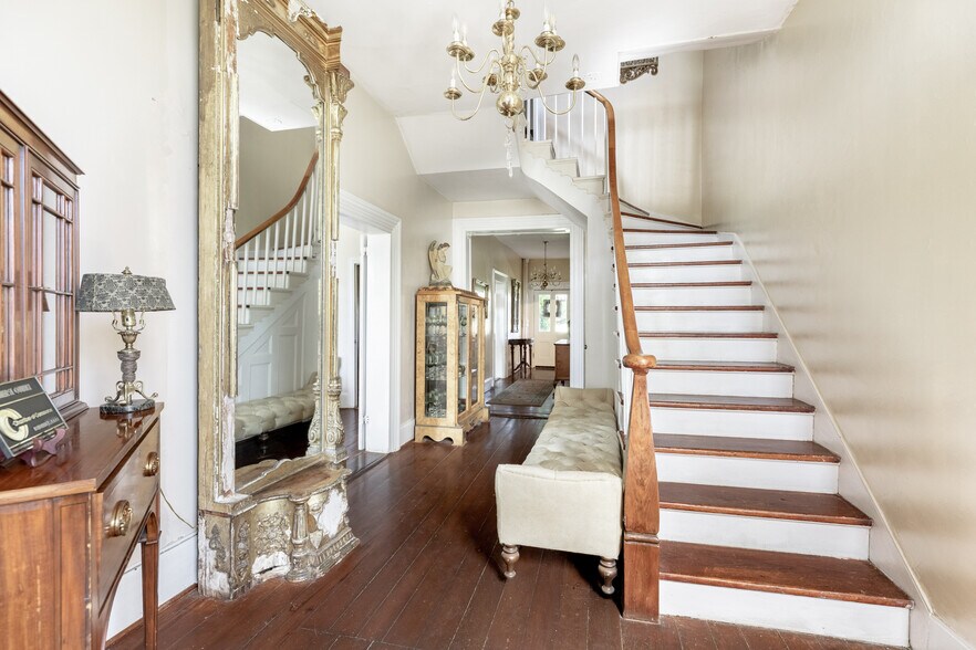 More Photos Of 2416 Lowesville Rd, Amherst Hospitality For Sale