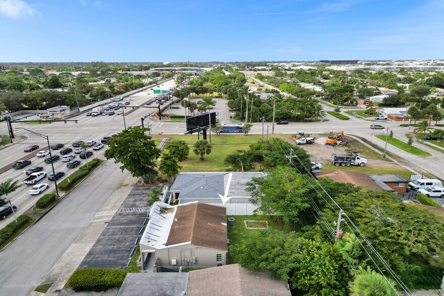 More Photos Of 51 E Commercial Blvd, Fort Lauderdale Medical For Sale