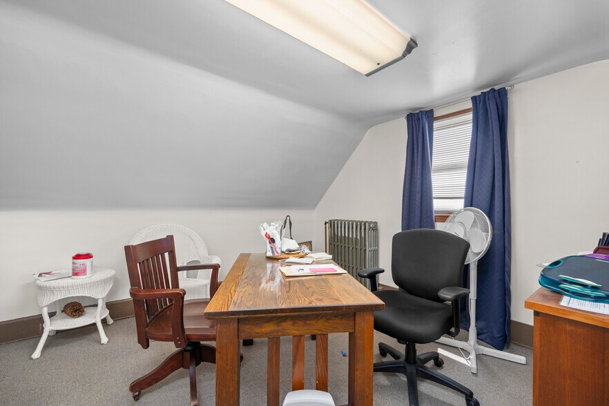 More Photos Of 18 E Main St, Seville Medical For Sale