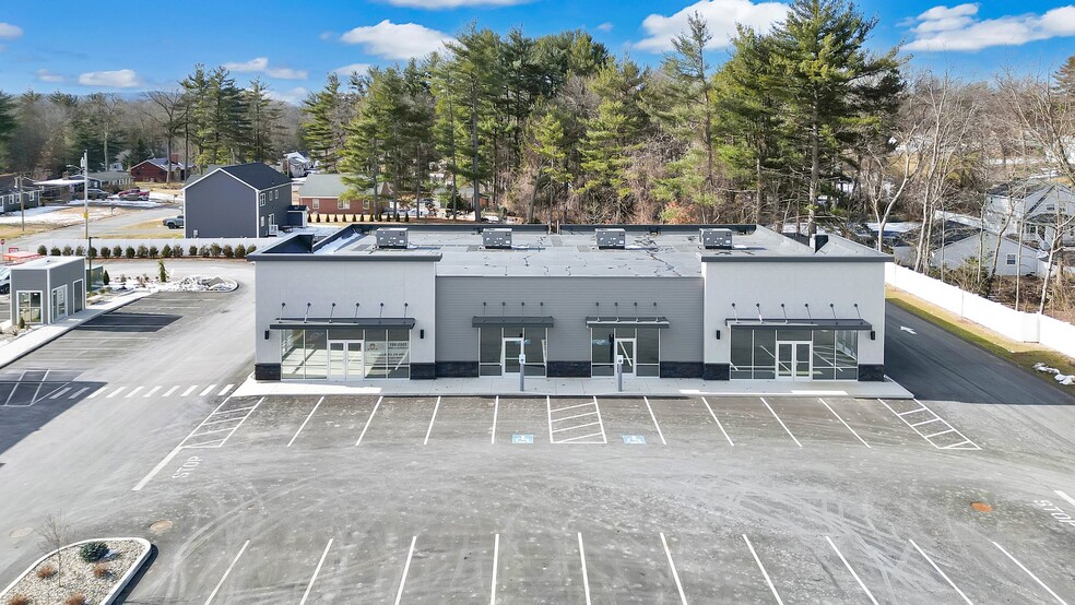 More Photos Of 212 Southampton Rd, Westfield Freestanding For Lease