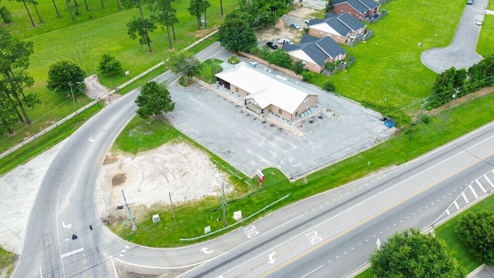 More Photos Of 2579 Douglas Ave, Brewton Restaurant For Sale