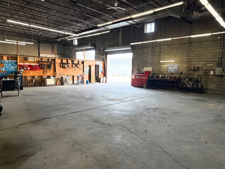 More Photos Of 750 S Railroad Ave, West Babylon Warehouse For Sale