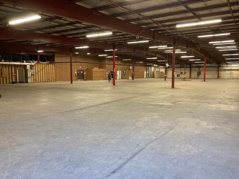 More Photos Of 106 Pierces Rd, Newburgh Manufacturing For Sale