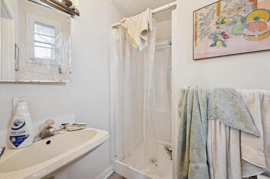 More Photos Of 107 Walnut Ave, Ardmore Apartments For Sale