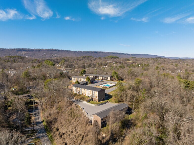 More Photos Of 300 W Midvale Ave, Chattanooga Apartments For Sale