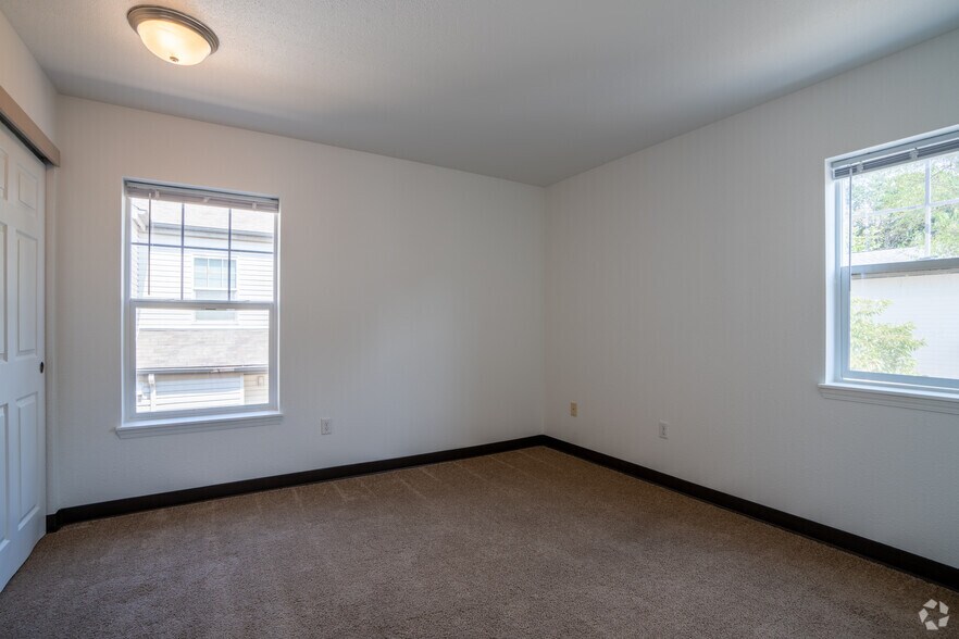 More Photos Of 1301-1371 E Santiam St, Stayton Apartments For Sale