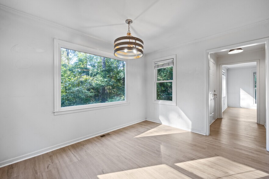 More Photos Of 5037 Sunset Blvd, Lexington Office For Sale