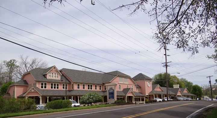 More Photos Of 90 W Afton Ave, Yardley General Retail For Lease