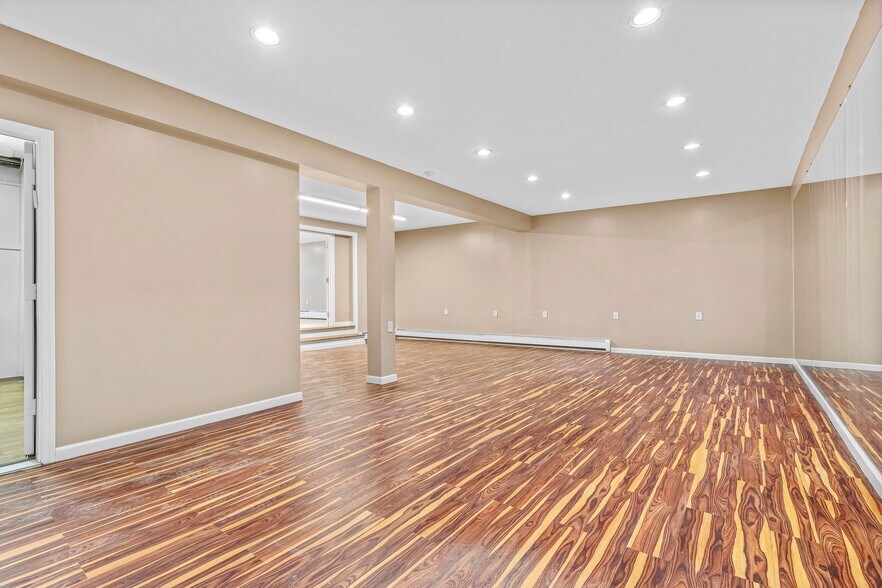 More Photos Of 100 S Main St, New City Storefront Retail Residential For Lease