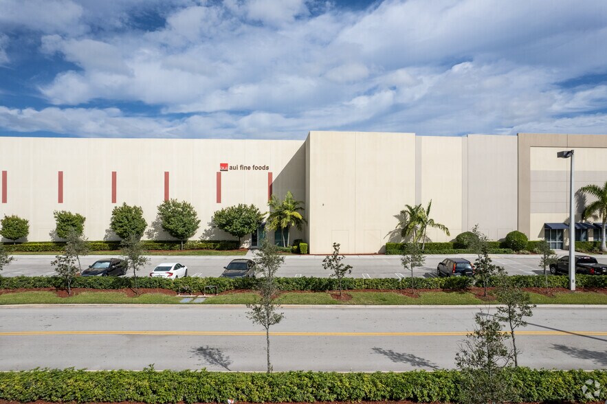 More Photos Of 11411 NW 107 St, Miami Warehouse For Lease