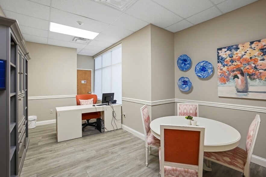 More Photos Of 9685-9725 Dayton Lebanon Pike, Dayton Storefront Retail Office For Sale