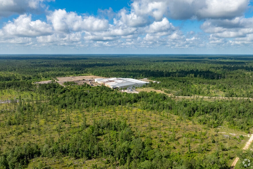 More Photos Of Hwy 363 @ FM 363 & US HWY 190, Bon Wier Warehouse For Sale