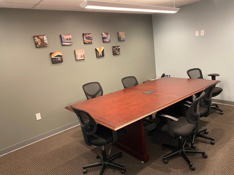 More Photos Of 275 Centre St, Holbrook Warehouse For Lease