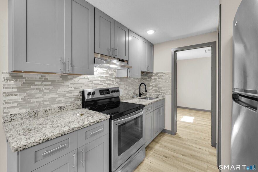 More Photos Of 5 Brookside Ln, Woodstock Apartments For Sale