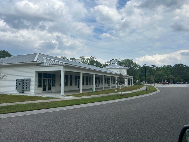 More Photos Of 555 Shadowmoss Pkwy, Charleston General Retail For Lease