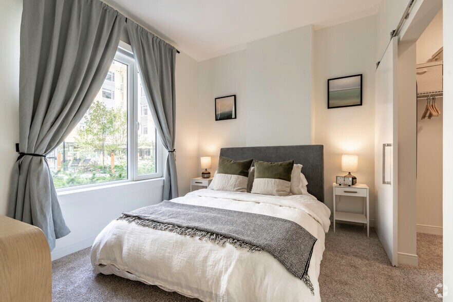 More Photos Of 85 Boston St, Everett Apartments For Lease