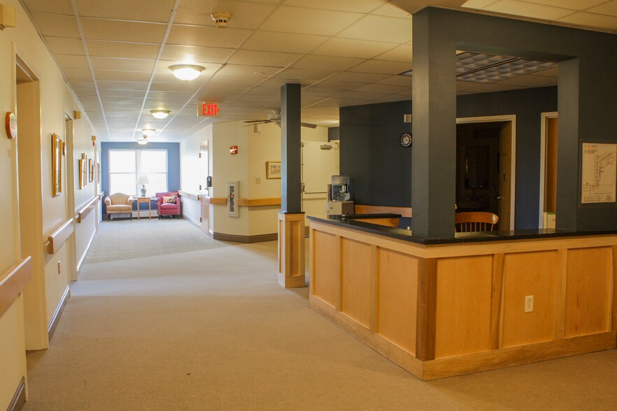 More Photos Of 166 Whiskeag Rd, Bath Specialty For Sale