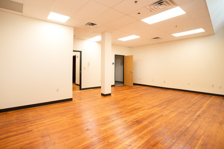 More Photos Of 139 S Main St, Fall River Office For Sale