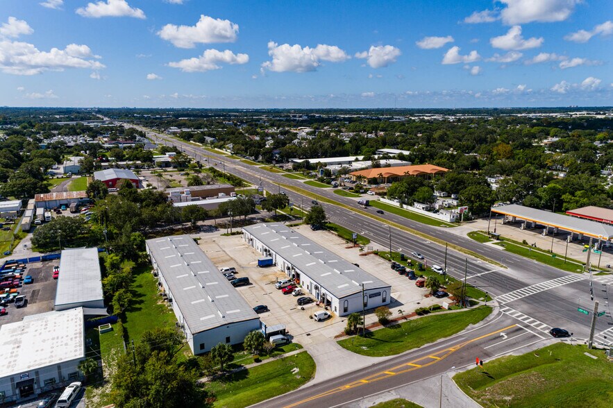 More Photos Of 12505 66th St N, Largo Warehouse For Lease